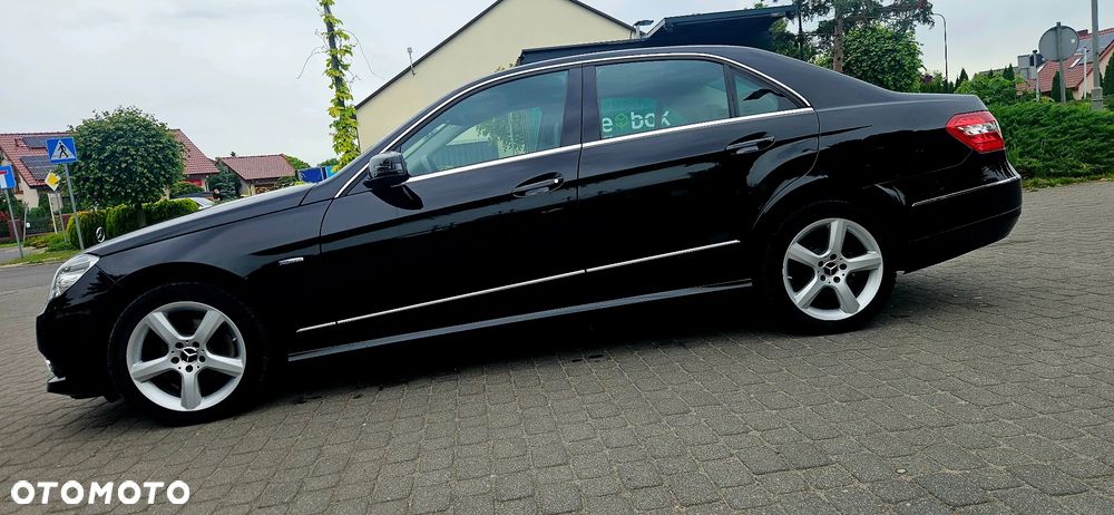 Mercedes-Benz Klasa E 200 CGI BlueEFFICIENCY 7G-TRONIC Avantgarde - 5