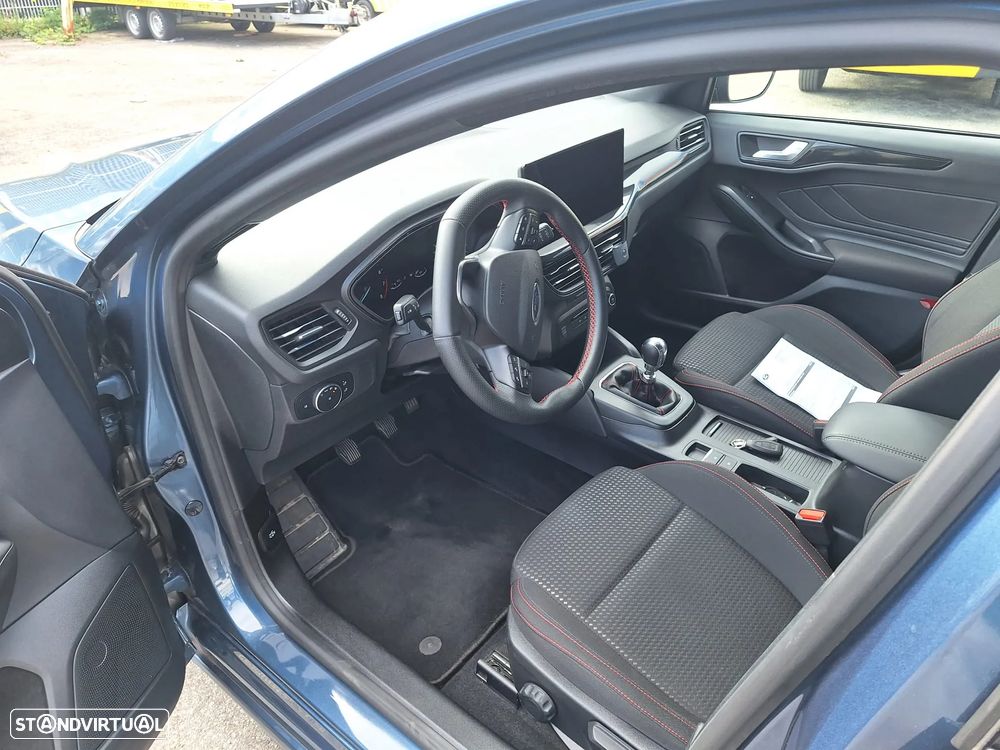 Ford Focus 1.0 EcoBoost MHEV ST-Line - 10