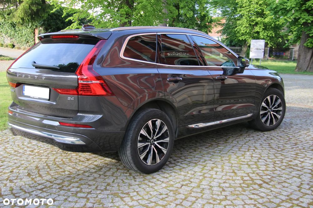 Volvo XC 60 B4 D Plus Bright - 14