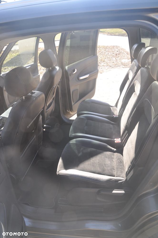Ford Galaxy 2.0 TDCi Platinium X (Titanium) MPS6 - 25
