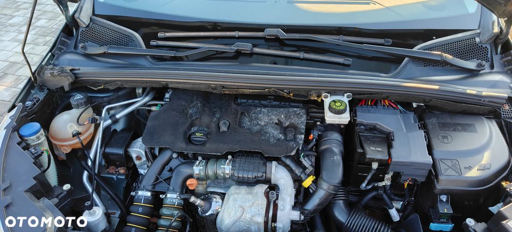 Citroën C4 1.6 HDi Magic - 13