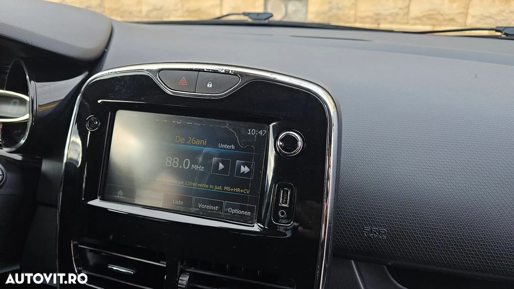 Renault Clio TCe 90 Limited - 10