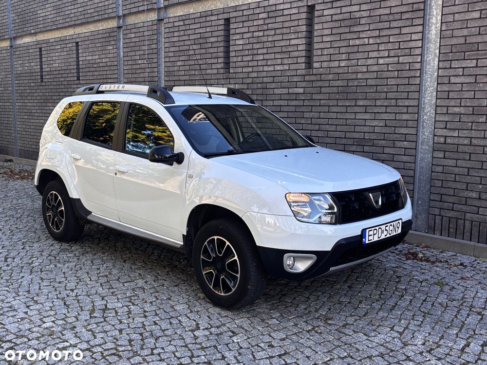 Dacia Duster 1.6 SCe Blackshadow S&S - 3