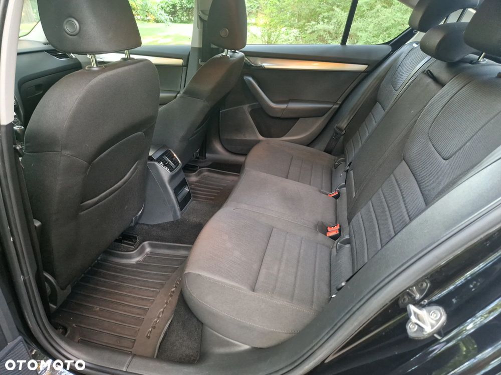 Skoda Octavia 1.4 TSI Ambition DSG - 14