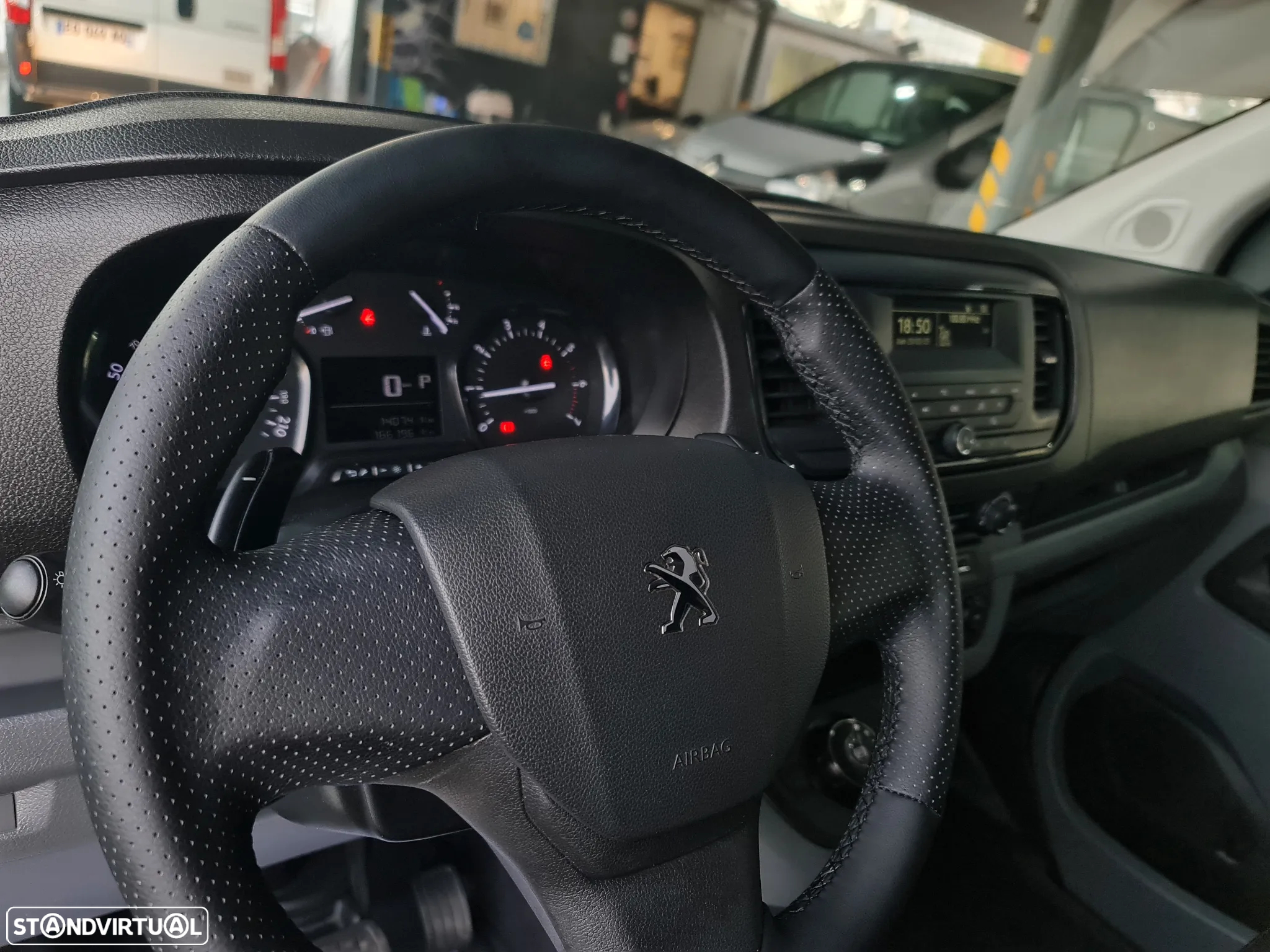 Peugeot EXPERT 2.0 HDI AUTOMÁTICA * IVA DEDUTÍVEL * - 28