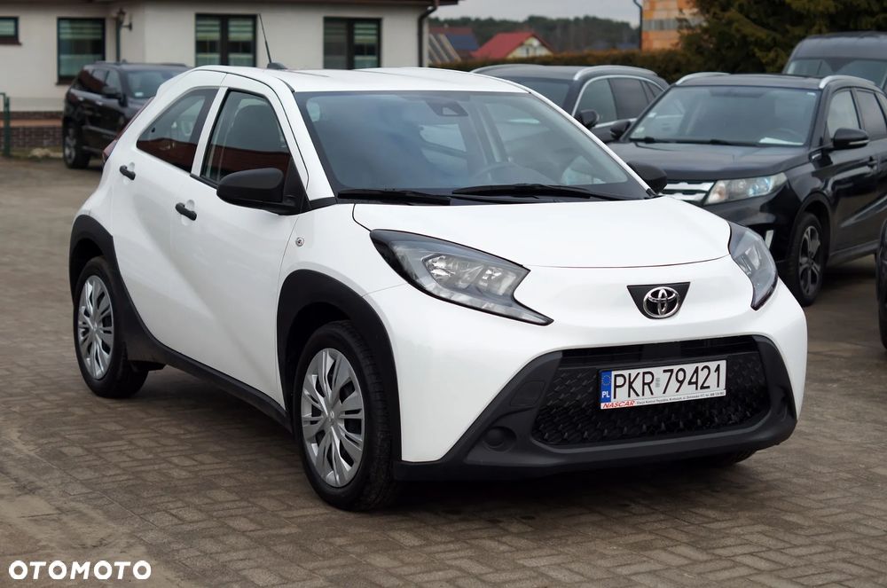 Toyota Aygo X Business Edition - 3