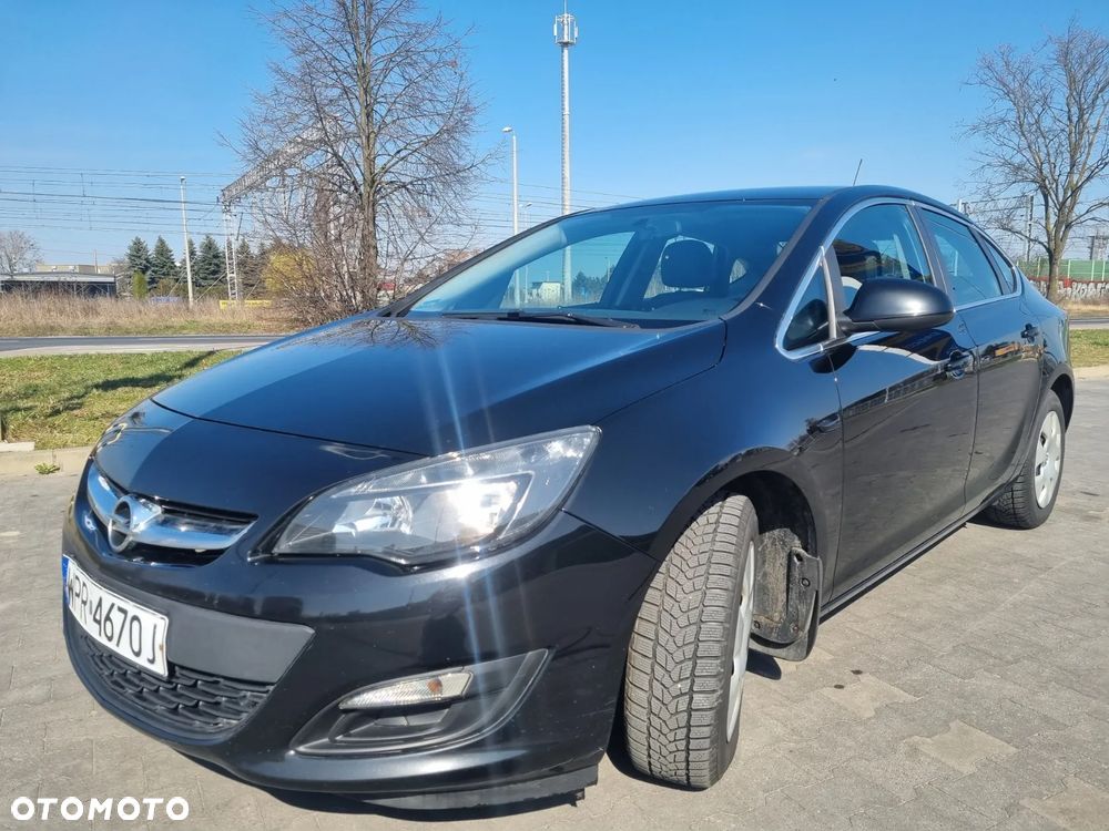 Opel Astra 1.4 T Business EU6 - 1