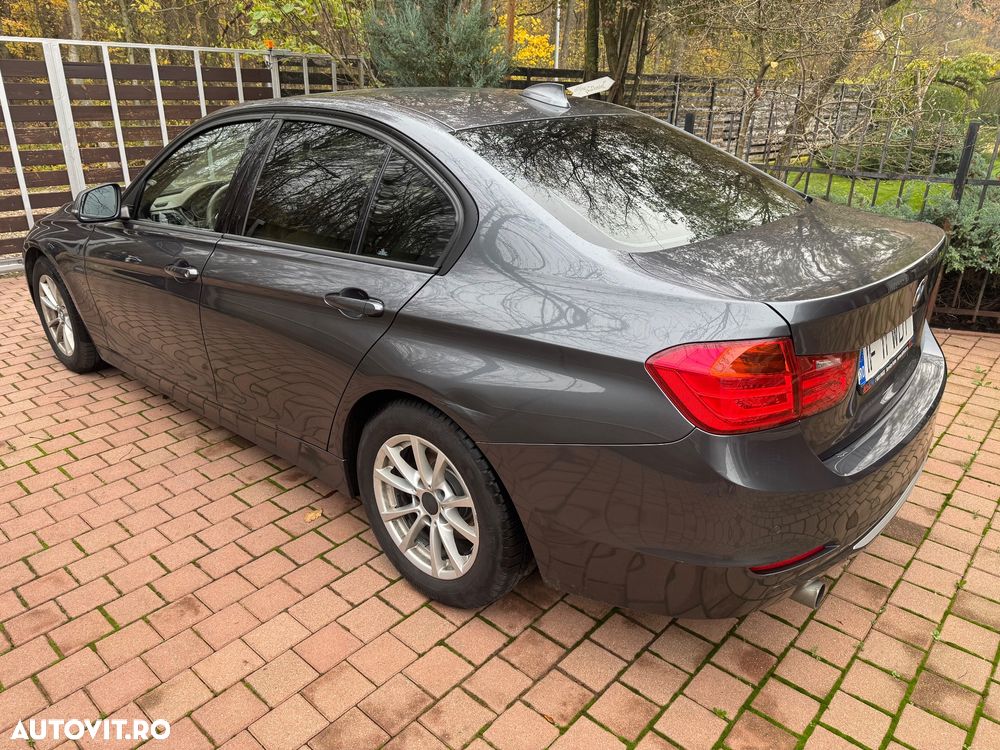BMW Seria 3 320d Efficient Dynamic Edition Sport-Aut. Modern Line - 7