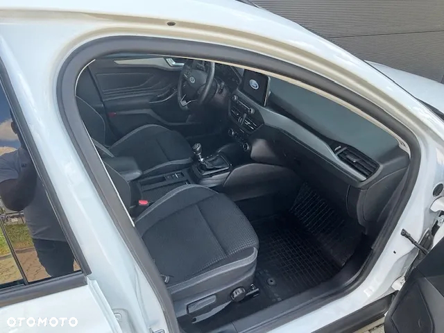 Ford Focus 1.5 EcoBlue Connected - 15