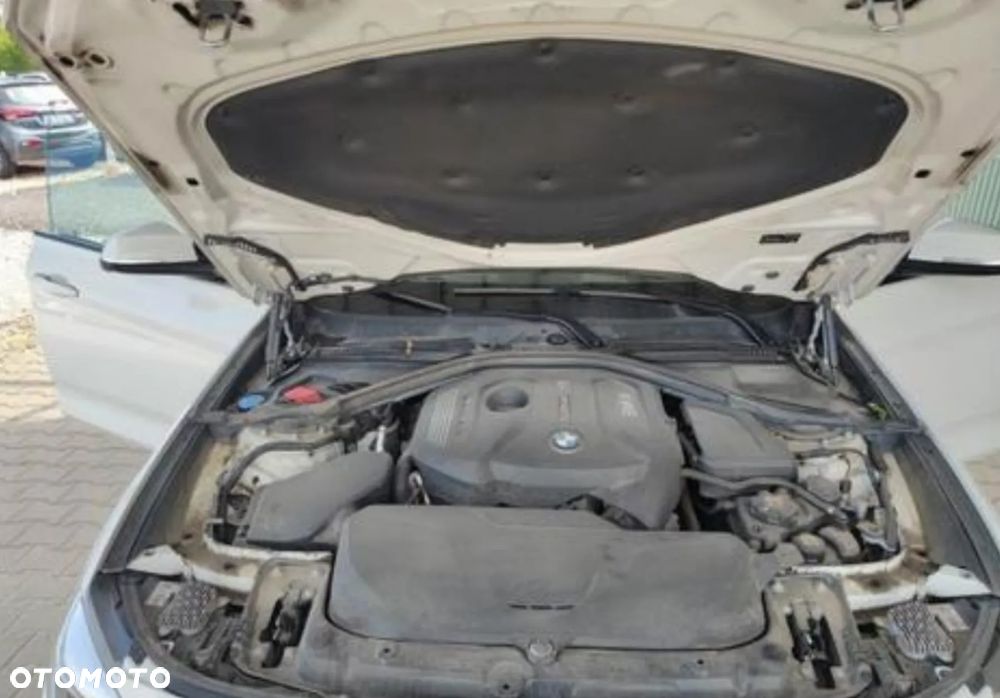 BMW Seria 3 320i GPF - 3