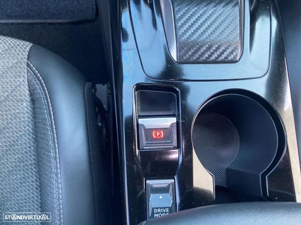 Peugeot 2008 1.2 Hybrid Allure e-DCS6 - 34