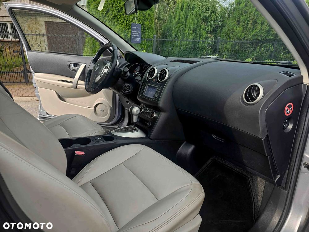 Nissan Qashqai 2.0 Tekna Premium CVT - 23