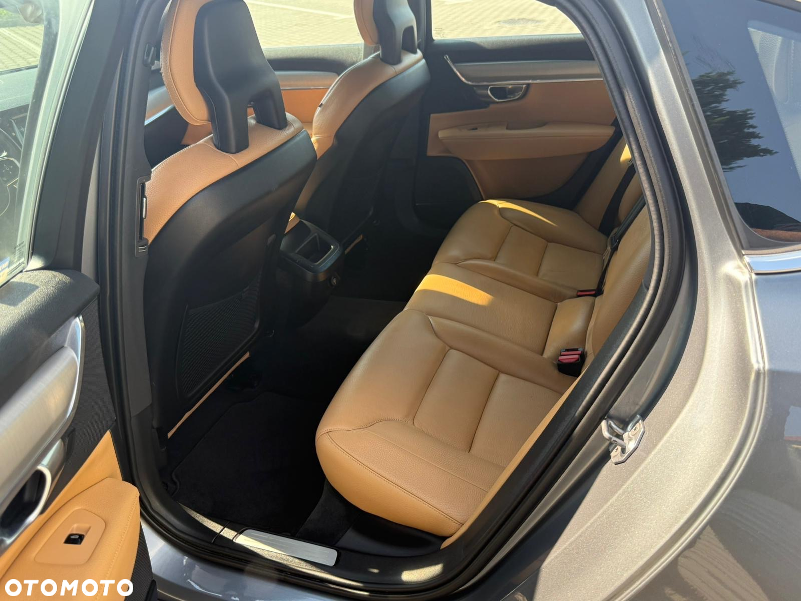 Volvo S90 D4 Momentum - 32