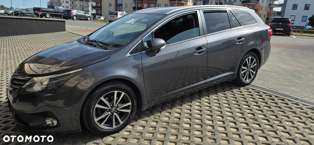 Toyota Avensis 2.0 D-4D - 2