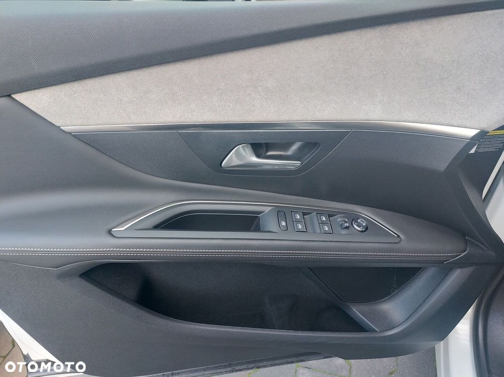 Peugeot 3008 1.6 PureTech Hybrid PHEV GT Pack S&S EAT8 - 14