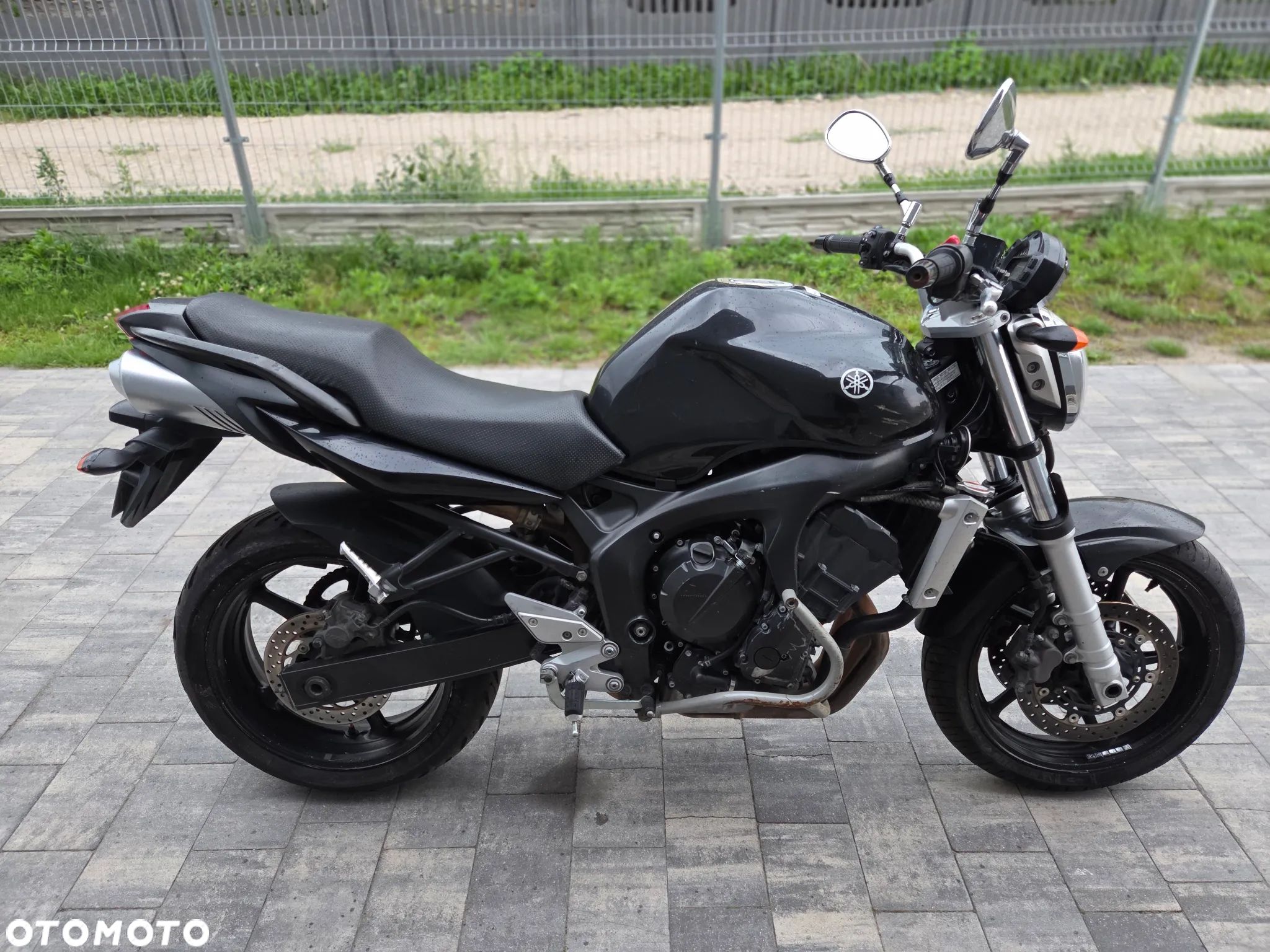 Yamaha FZ6 - 1