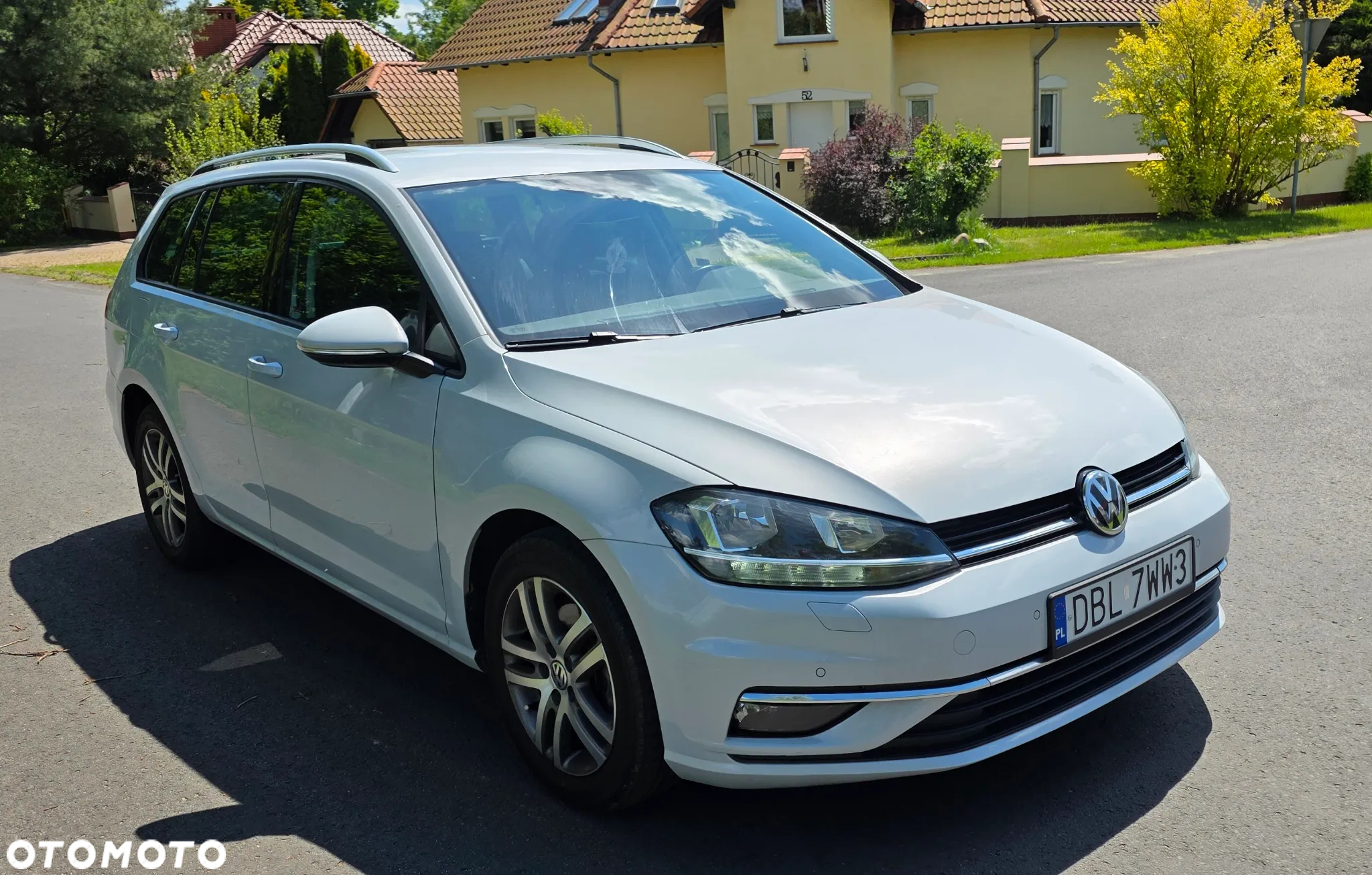 Volkswagen Golf 2.0 TDI SCR Comfortline - 9