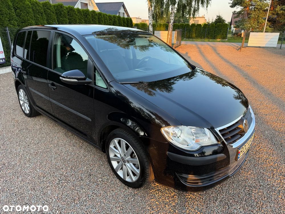 Volkswagen Touran - 20