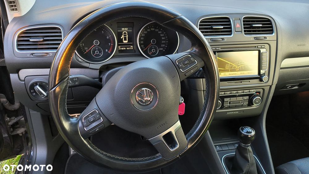 Volkswagen Golf - 11