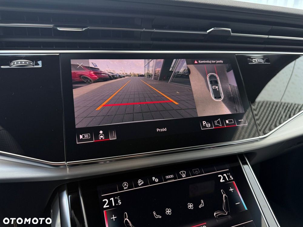 Audi Q8 - 32