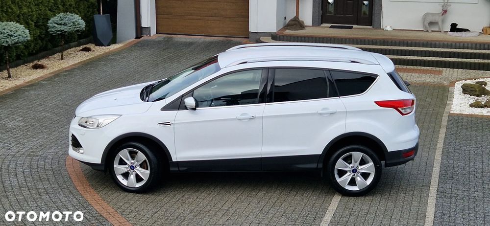 Ford Kuga 2.0 TDCi 4x2 Titanium - 10
