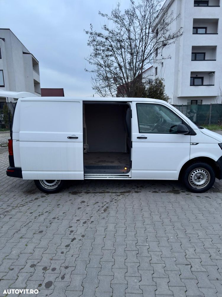 Volkswagen Transporter - 8