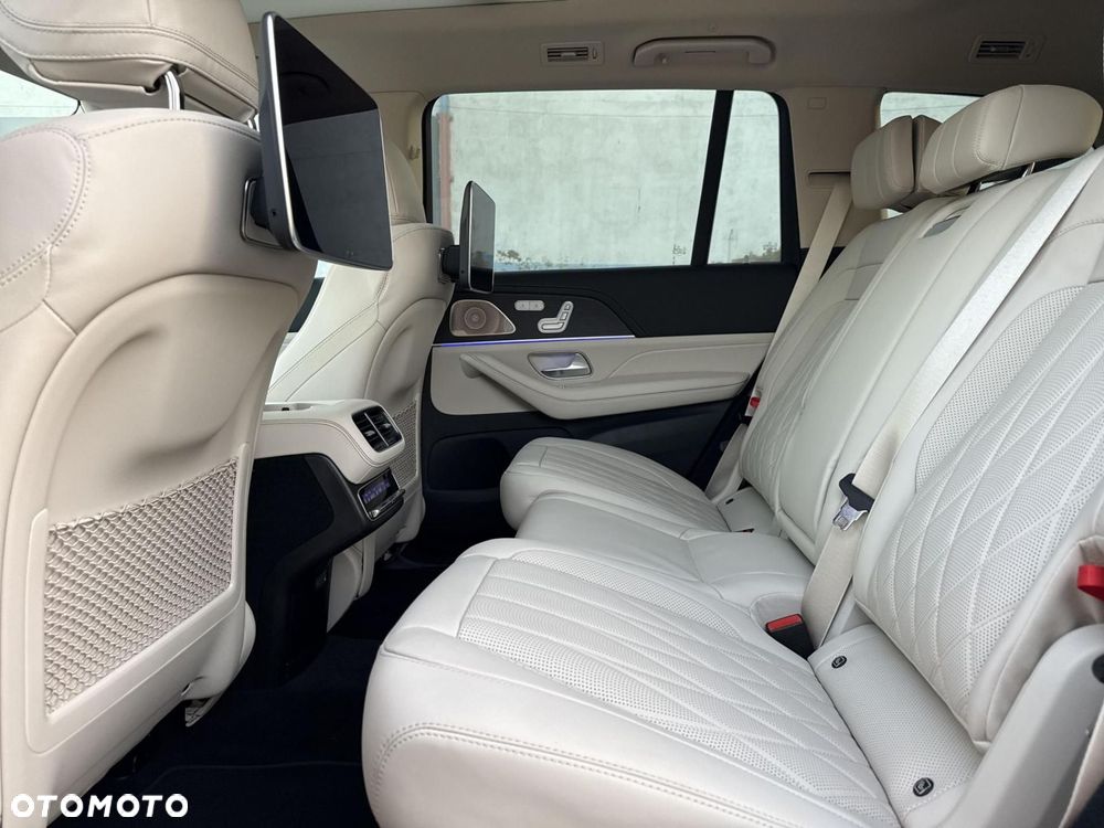 Mercedes-Benz GLS - 16