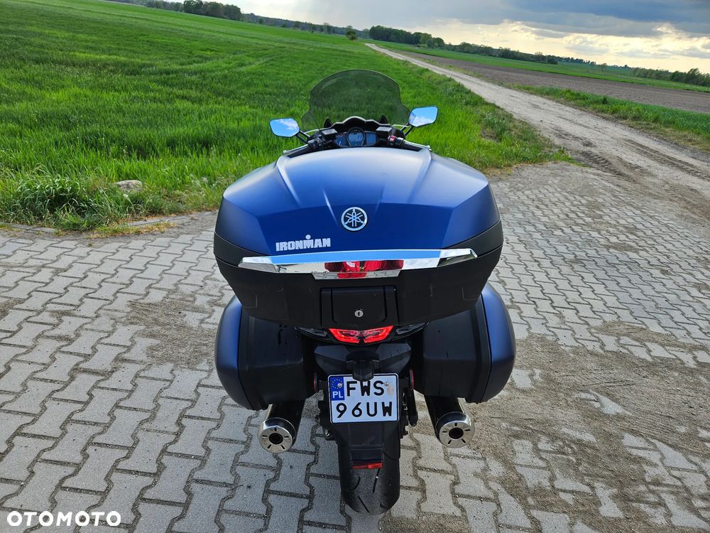 Yamaha FJR - 7