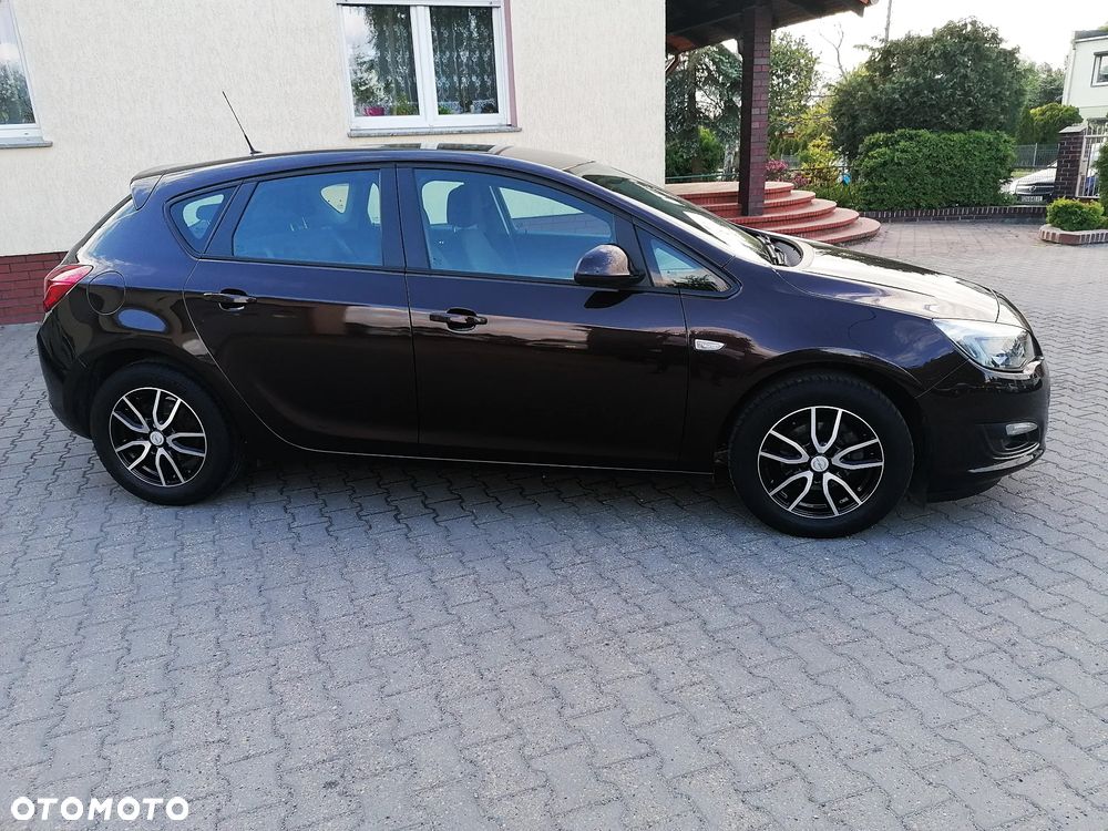 Opel Astra - 10