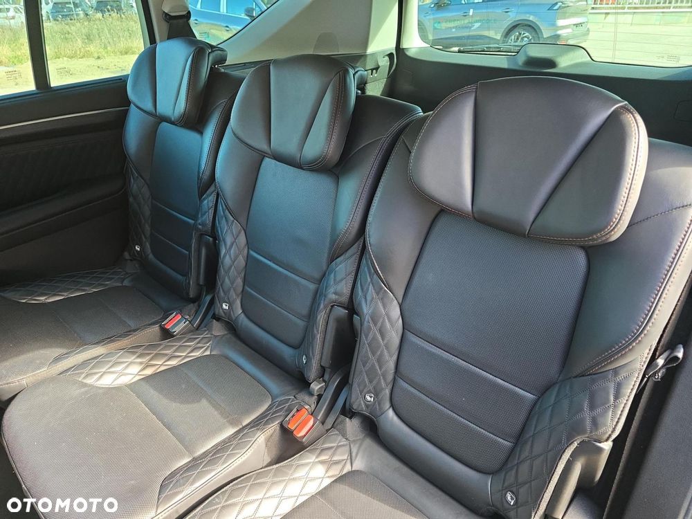 Renault Espace 2.0 Blue dCi Initiale Paris EDC - 11