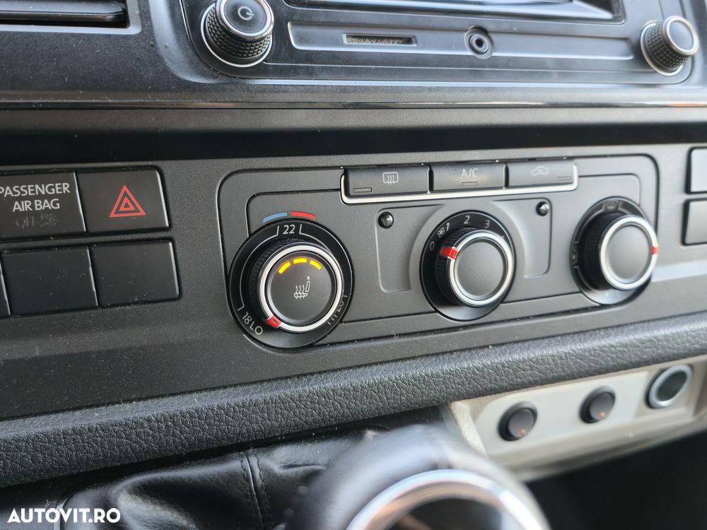 Volkswagen Transporter - 9