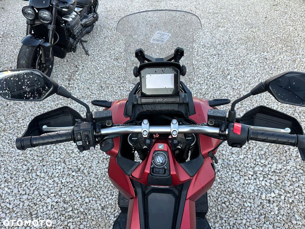 Honda ADV350 - 8