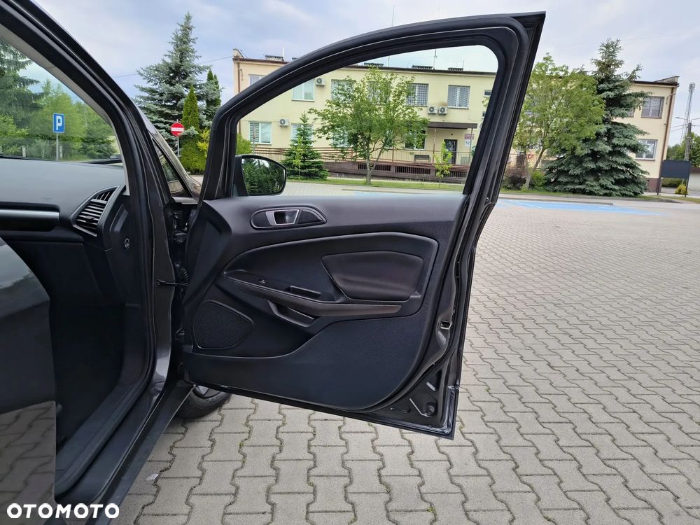 Ford EcoSport - 18
