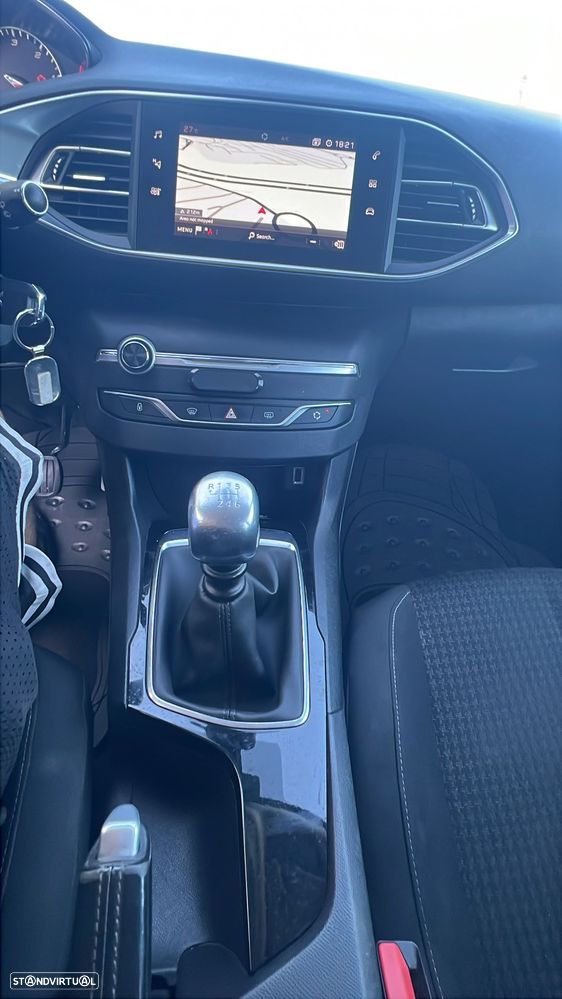 Peugeot 308 SW BlueHDi 130 Stop & Start Allure Pack - 7