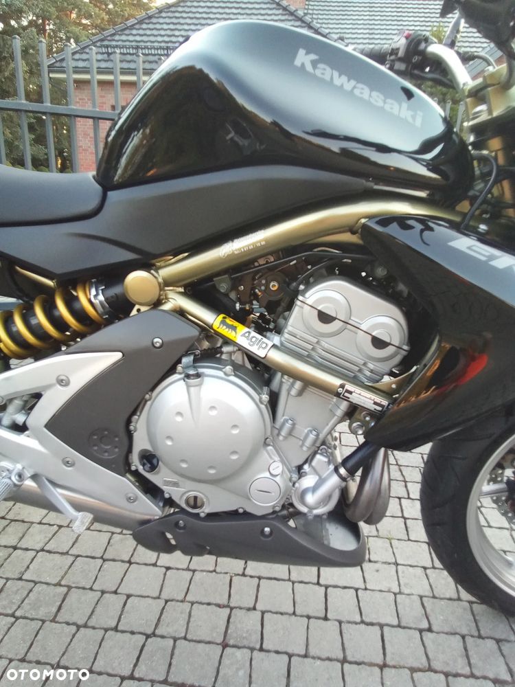 Kawasaki ER - 18