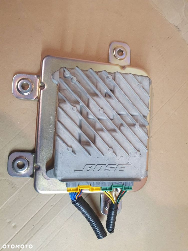 HYUNDAI I20 III BAYON 2020- WZMACNIACZ BOSE 96370-Q0100 - 3