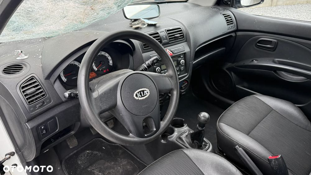 Kia Picanto - 7