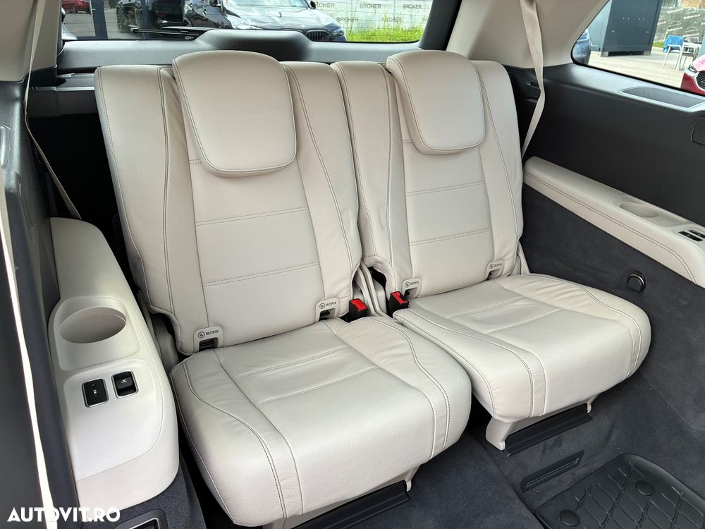 Mercedes-Benz GLS - 23