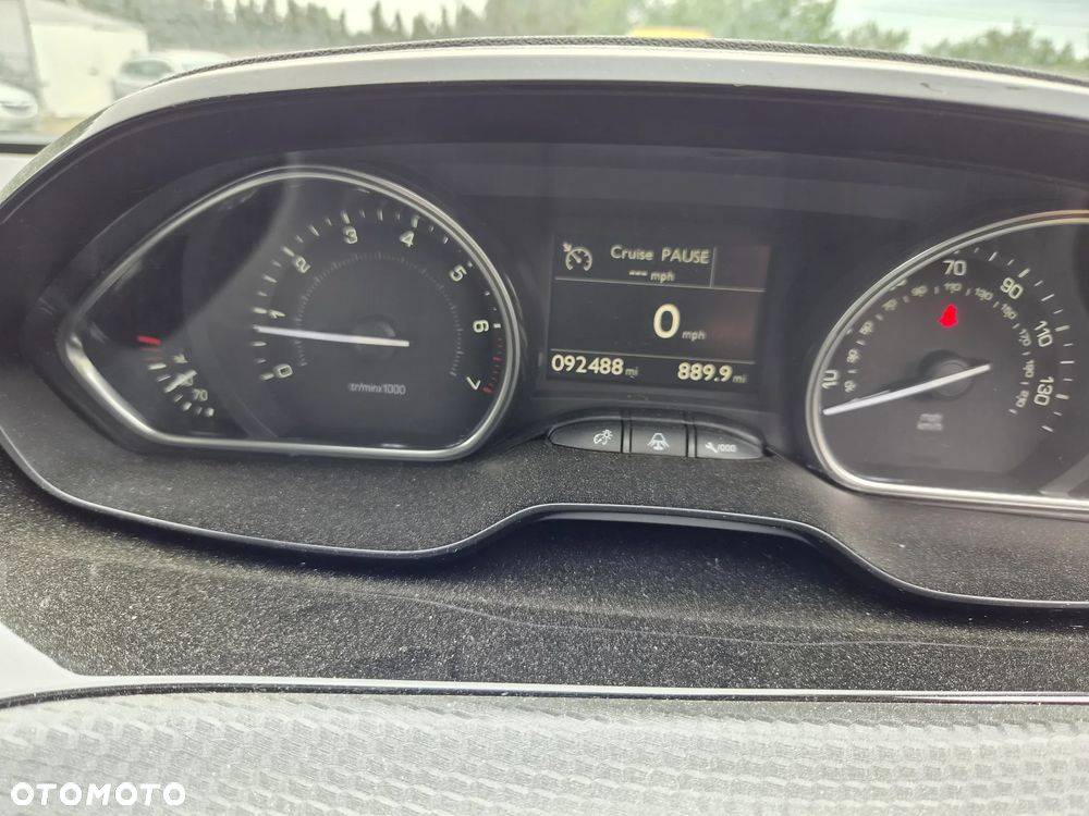 Peugeot 2008 82 VTI Allure - 6