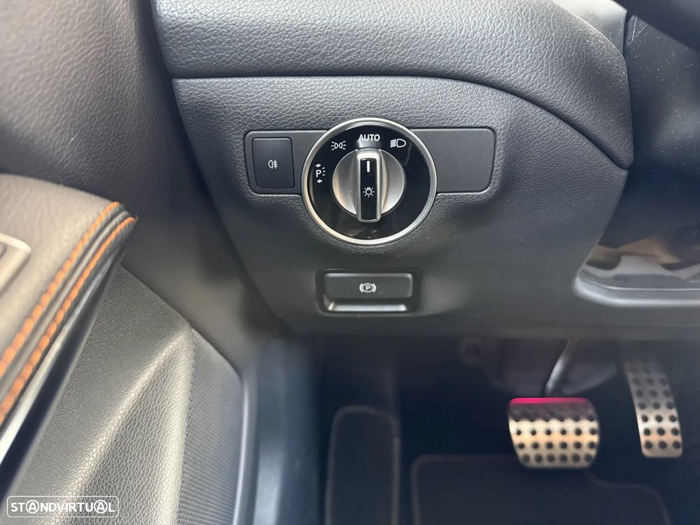 Mercedes-Benz CLA 220 (CDI) d 4Matic 7G-DCT Orange Art Edition - 18