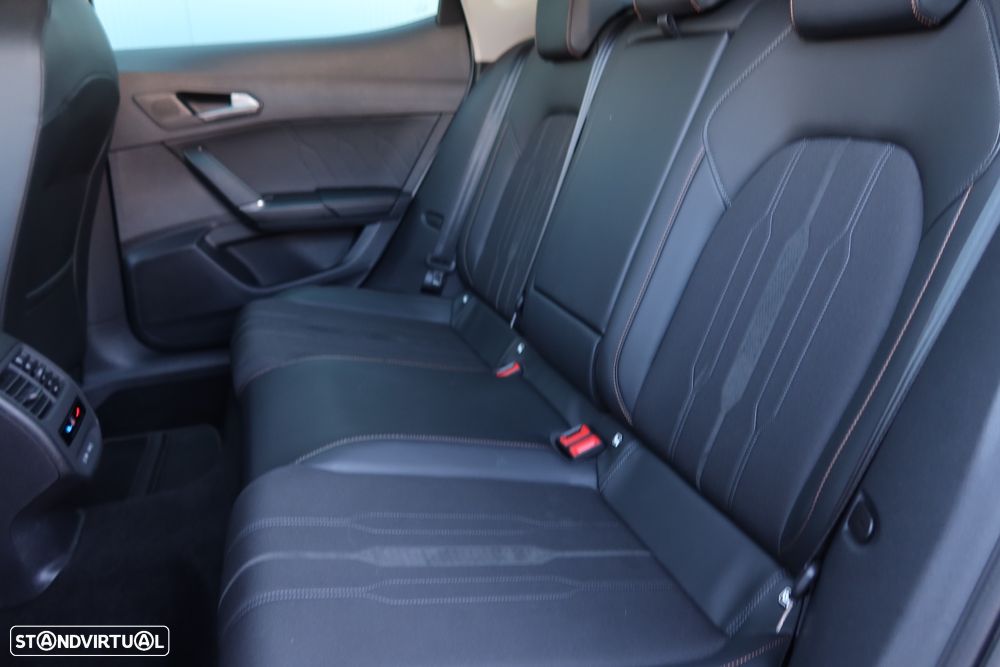 Cupra Formentor 1.4 e-Hybrid Plus DSG - 13