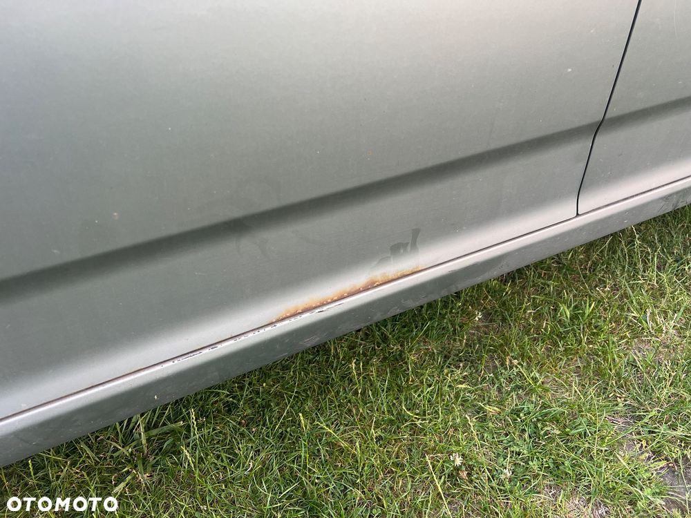 Toyota Corolla Verso 1.6 Premium - 5