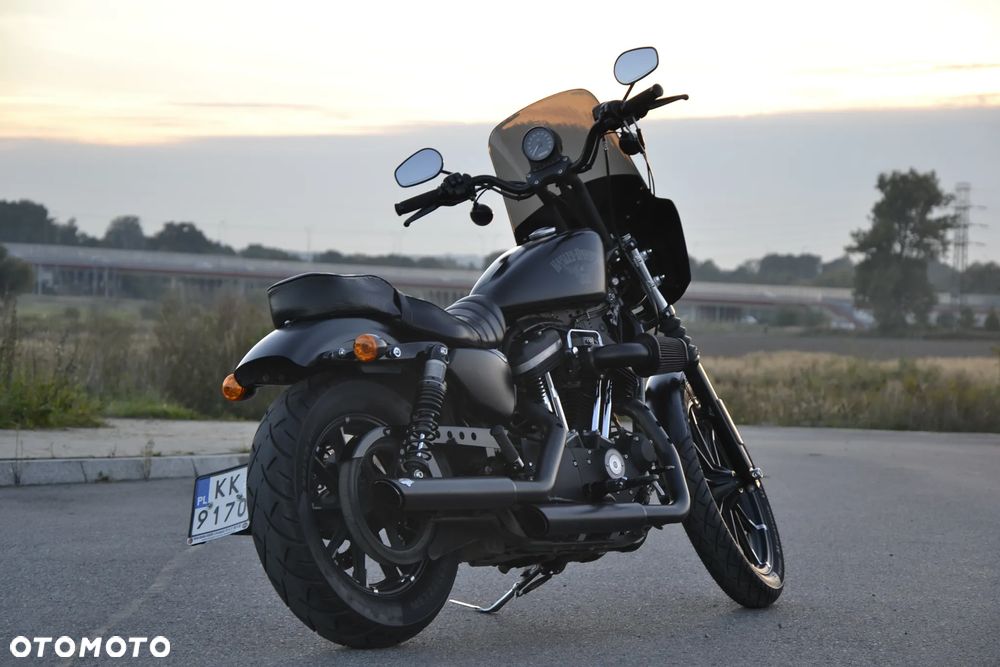 Harley-Davidson Sportster Iron 883 - 1