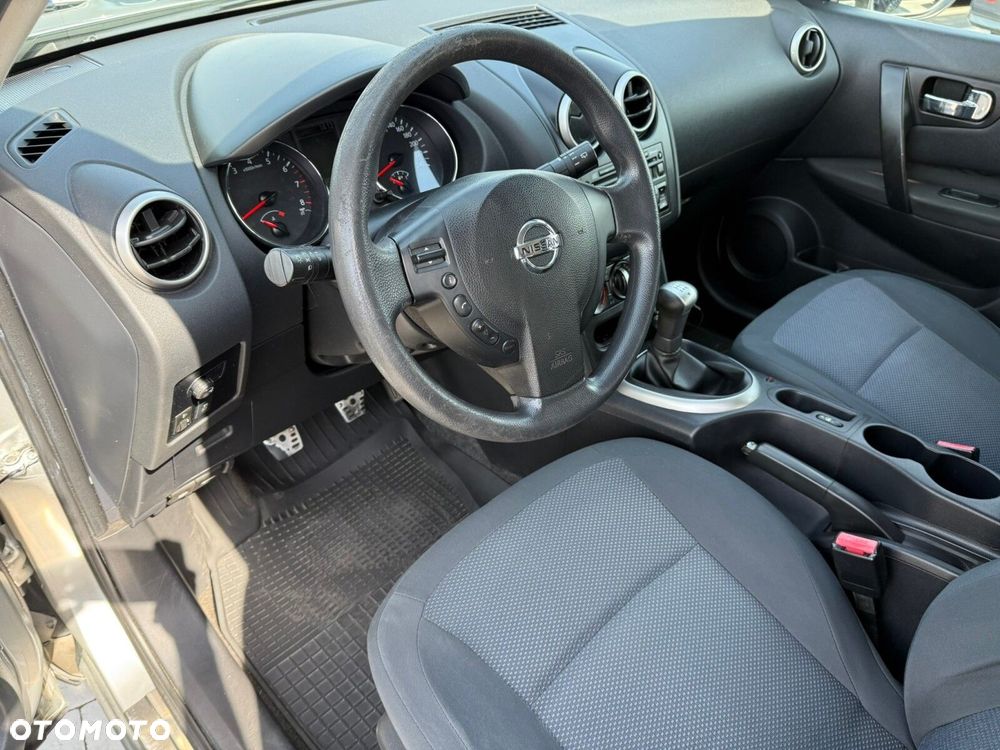 Nissan Qashqai 1.6 Visia - 10