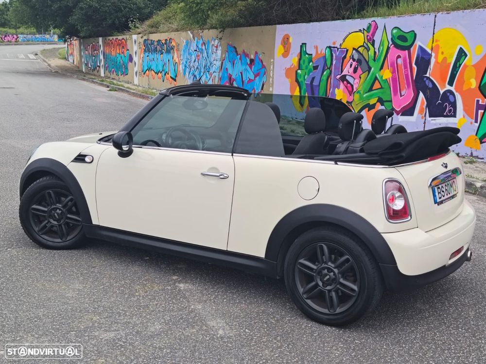 MINI Cabrio Cooper D - 17
