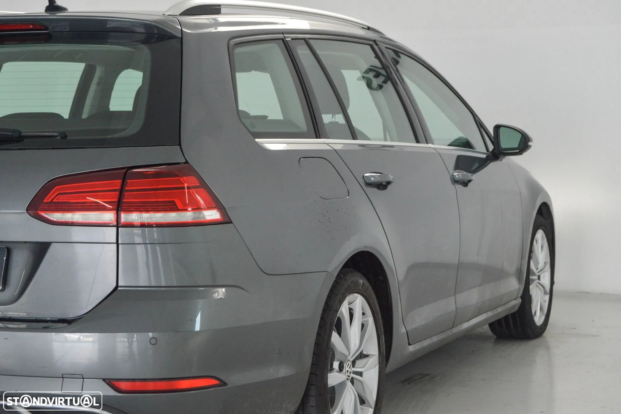 VW Golf Variant 2.0 TDi Highline DSG - 58