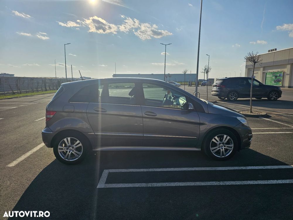 Mercedes-Benz B 200 - 5