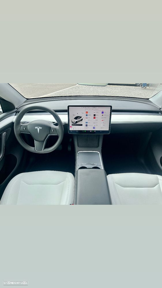 Tesla Model Y Standard - 12