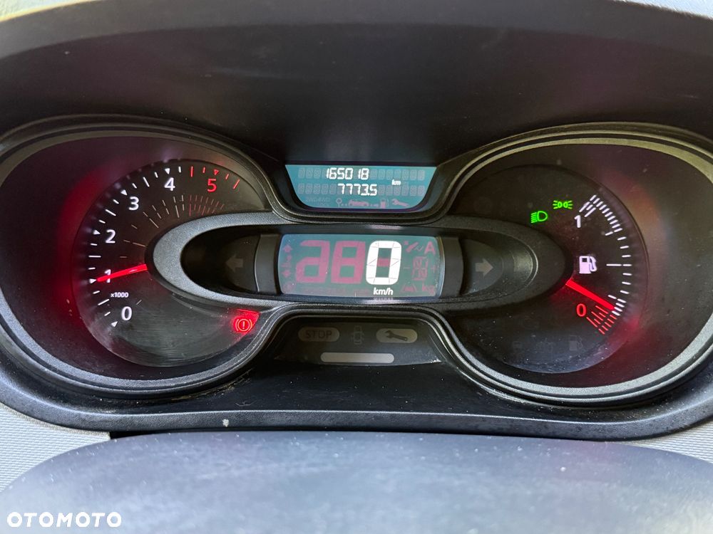 Renault Trafic - 23