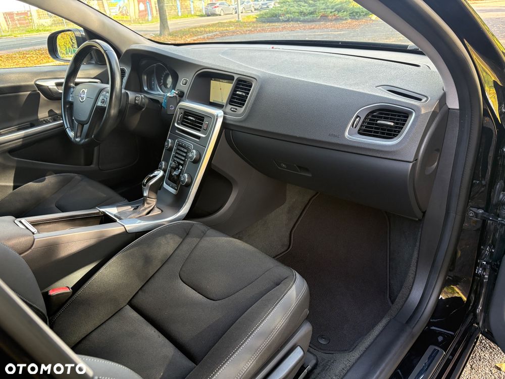 Volvo V60 D3 Geartronic Kinetic - 23